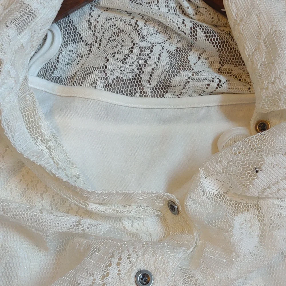 🥳 TRADED! Adorable Lace Dress - Picture 7 of 7